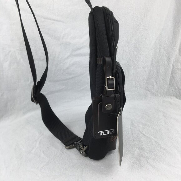 TUMI SLING BAG In black - Picture 2 of 10